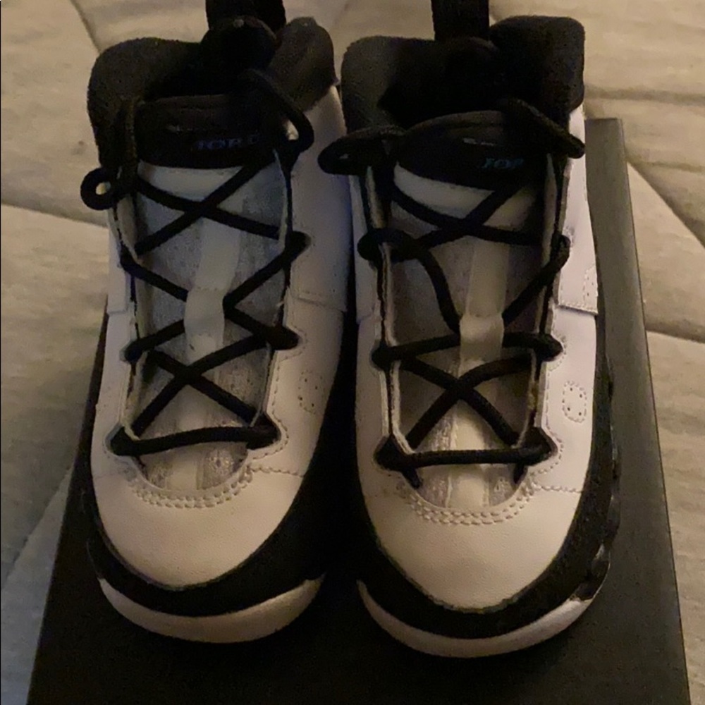 Jordan Retro 9